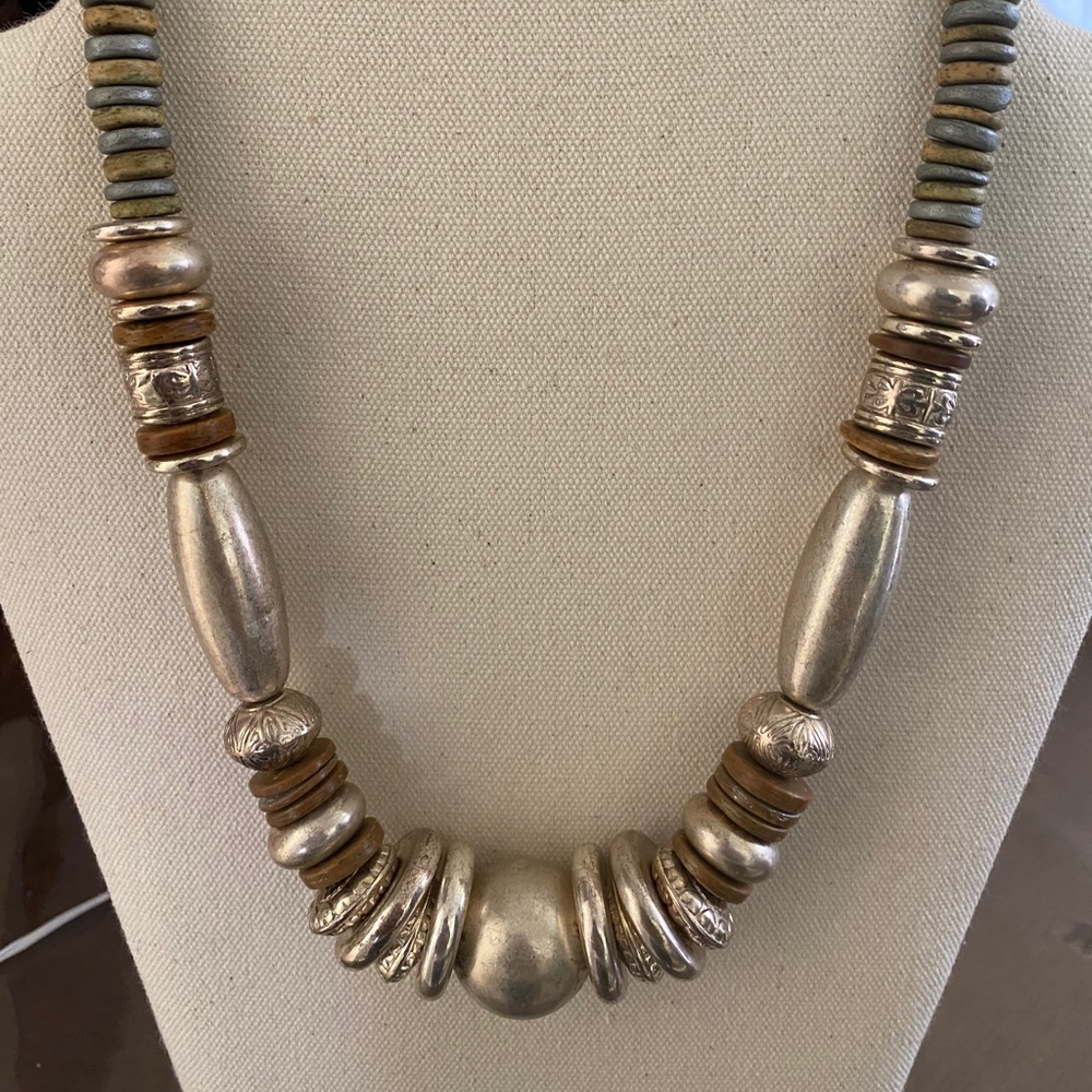 Metal and wood Necklace